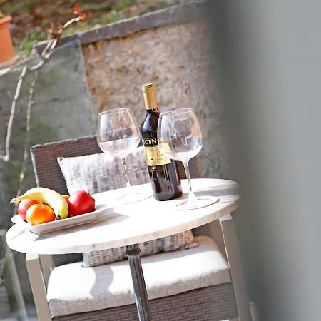 Relax With View & Private Parking Apartment Lugano
