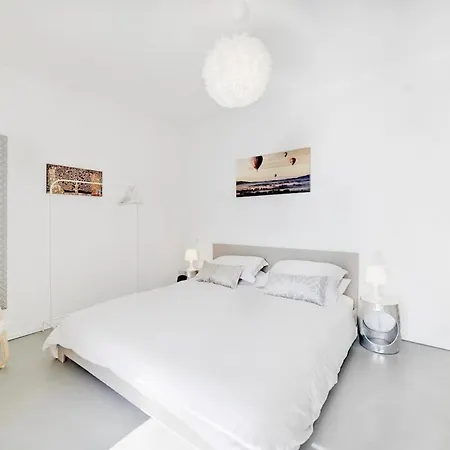 Relax With View & Private Parking Apartment