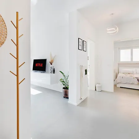 Relax With View & Private Parking Apartment
